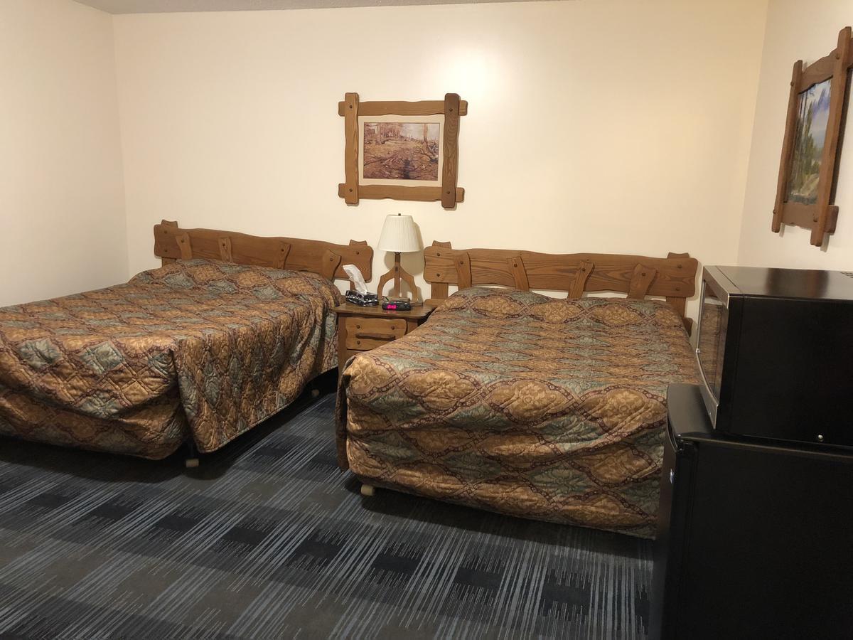 Agassiz Park Lodge - Under New Management McCreary Esterno foto