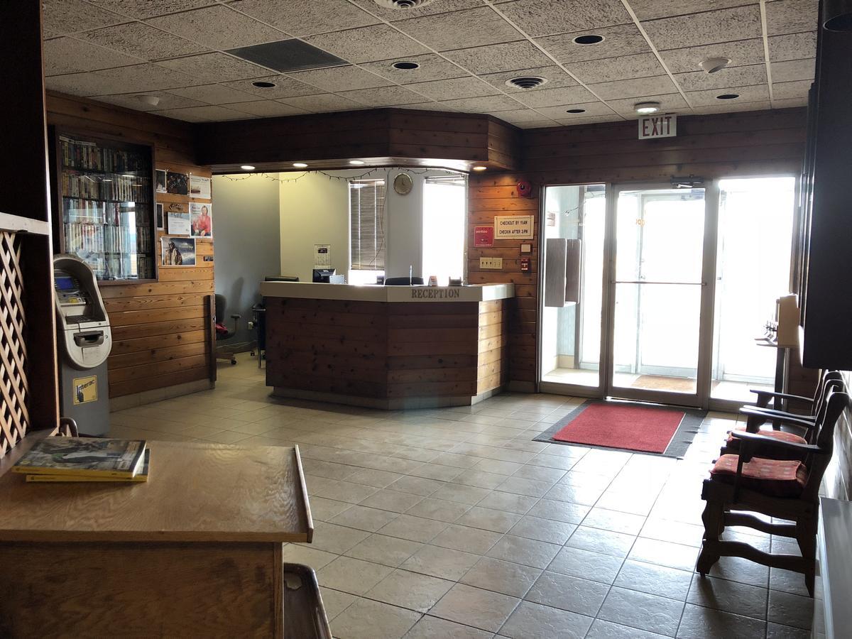 Agassiz Park Lodge - Under New Management McCreary Esterno foto